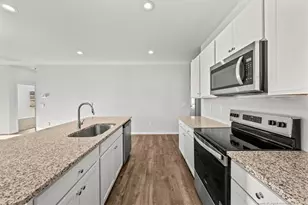 266 Happy Trail Rd, Aberdeen, NC 28315 - Photo 17