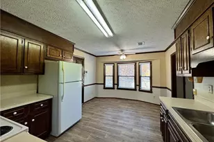 389 Conifer Dr, Fayetteville, NC 28314 - Photo 7