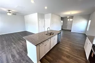 284 Happy Trail Rd, Aberdeen, NC 28315 - Photo 5