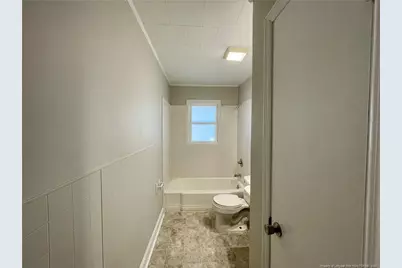 531 E Donaldson Avenue, Raeford, NC 28376 - Photo 11