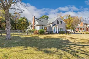 315 S Main St, Broadway, NC 27505 - Photo 3