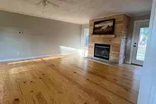 6105 Earp Ct, Hope Mills, NC 28348 - Photo 3