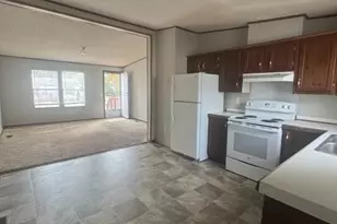 142 Oak St, Fayetteville, NC 28306 - Photo 1