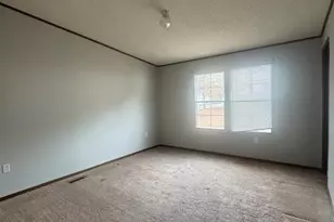 142 Oak St, Fayetteville, NC 28306 - Photo 3