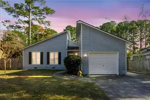 652 Dowfield Dr, Fayetteville, NC 28311 - Photo 1