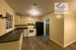 733 Goodyear Dr, Spring Lake, NC 28390 - Photo 5