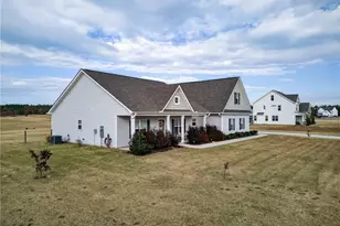 193 Rocking Horse Ln, Raeford, NC 28376 - Photo 3