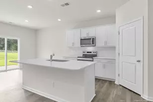 1001 Misty Creek Dr, Aberdeen, NC 28315 - Photo 5