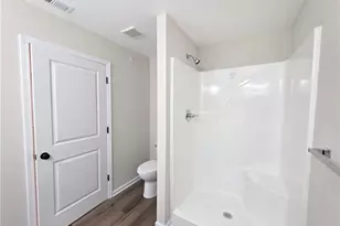 1511 Fort Bragg Rd, Fayetteville, NC 28305 - Photo 13