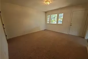 1101 Fontana St, Fayetteville, NC 28301 - Photo 7