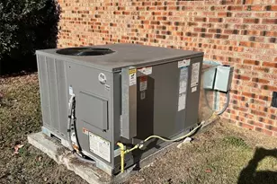 8618 72 Hwy, Lumberton, NC 28372 - Photo 7