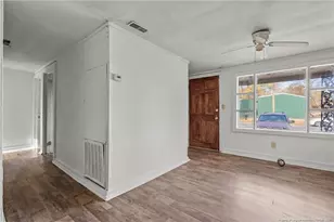 614 Hall St, Laurinburg, NC 28352 - Photo 7