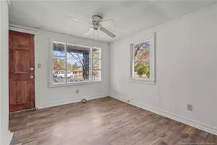 614 Hall St, Laurinburg, NC 28352 - Photo 5