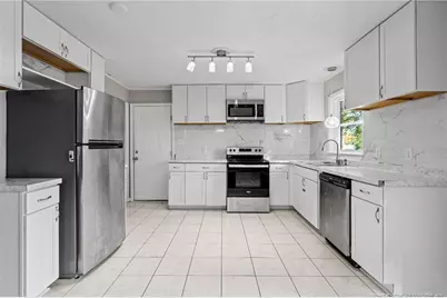 6145 Santa Fe Drive, Fayetteville, NC 28303 - Photo 11