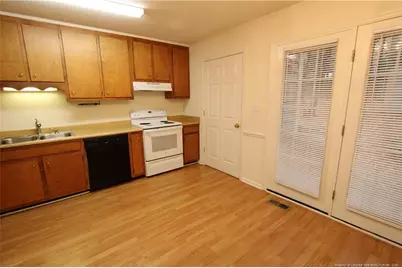 6124 Deerwood Place, Raleigh, NC 27607 - Photo 7