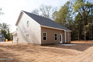 221 Telluride Ct, Aberdeen, NC 28315 - Photo 5