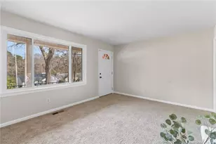 1104 Odom Dr, Fayetteville, NC 28304 - Photo 7