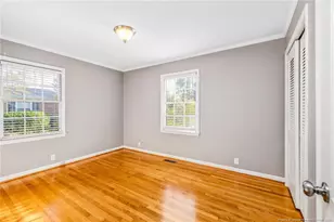 2706 Huntington Rd, Fayetteville, NC 28303 - Photo 9