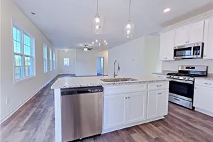 1814 Fordham Dr, Fayetteville, NC 28304 - Photo 11