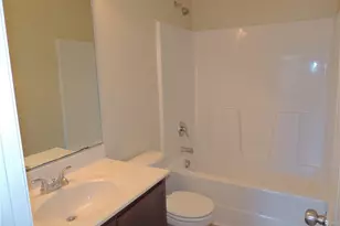 46 Hallow Oak St, Spring Lake, NC 28390 - Photo 9