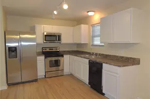 46 Hallow Oak St, Spring Lake, NC 28390 - Photo 3