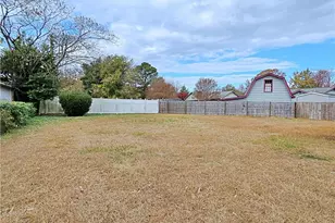 408 Lynhurst Dr, Fayetteville, NC 28314 - Photo 27