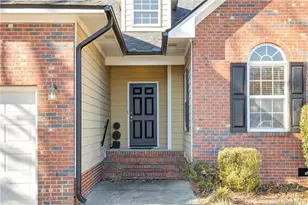 5408 Frostwood Pl, Fayetteville, NC 28304 - Photo 3