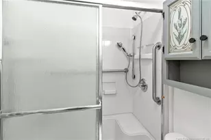 2421 Cleveland Ave, Fayetteville, NC 28312 - Photo 21