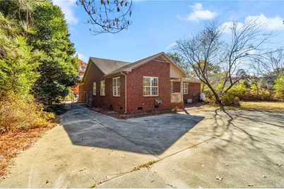 3638 Golfview Road, Hope Mills, NC 28348 - Photo 35