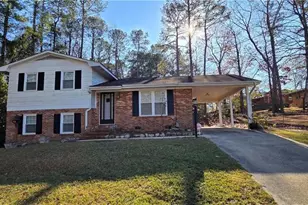 2532 Sourwood Dr, Fayetteville, NC 28301 - Photo 1