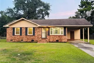 107 Mars Dr, Dunn, NC 28334 - Photo 1