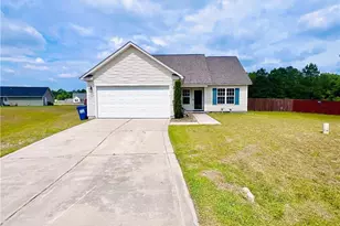 285 Pebble Ln, Raeford, NC 28376 - Photo 1