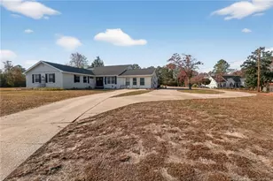 3402 7 Mountain Dr, Fayetteville, NC 28306 - Photo 5