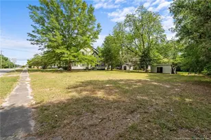 301 Central St, Maxton, NC 28364 - Photo 45