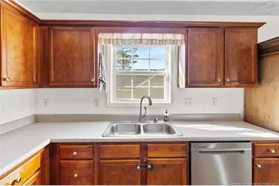 110 Jefferson Drive, Raeford, NC 28376 - Photo 15