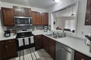 426 Georgetown Cir, Fayetteville, NC 28314 - Photo 13