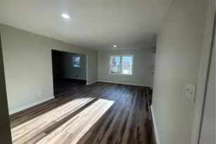 411 Lafayette St, Clinton, NC 28328 - Photo 9