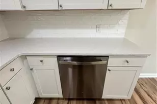 411 Lafayette St, Clinton, NC 28328 - Photo 5