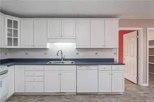 2927 Rosecroft Dr, Fayetteville, NC 28304 - Photo 11