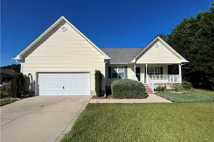 479 Copper Creek Dr, Raeford, NC 28376 - Photo 1
