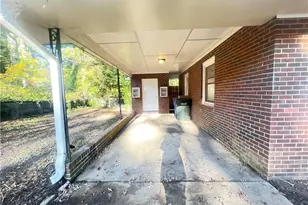 1025 N Hill Rd, Fayetteville, NC 28303 - Photo 11