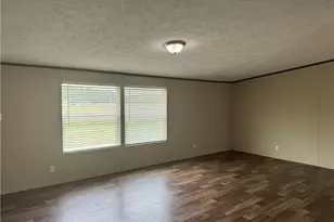 1109 Henry Hammond Rd, Lumberton, NC 28360 - Photo 7