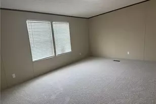 1109 Henry Hammond Rd, Lumberton, NC 28360 - Photo 17