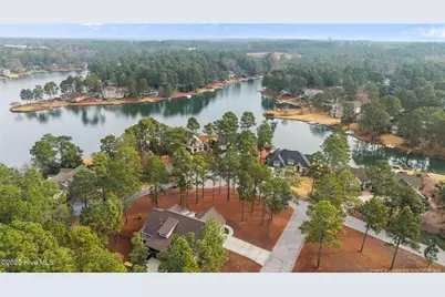 101 Featherston Point, West End, NC 27376 - Photo 7