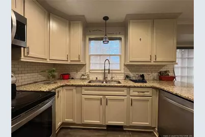 3935 Regents Street, Lumberton, NC 28360 - Photo 11