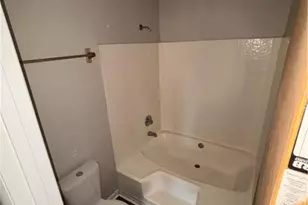 1025 Wood Creek Dr, Fayetteville, NC 28314 - Photo 11