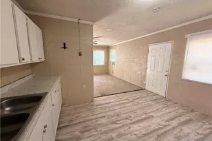 425 Squirrel St, Fayetteville, NC 28303 - Photo 5