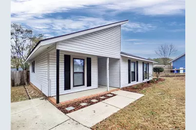6594 Honeysuckle Drive, Fayetteville, NC 28304 - Photo 3