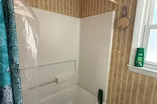 3220 Periwinkle Dr, Fayetteville, NC 28306 - Photo 9