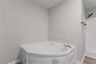 670 Bear Bay Rd, Lumberton, NC 28358 - Photo 15